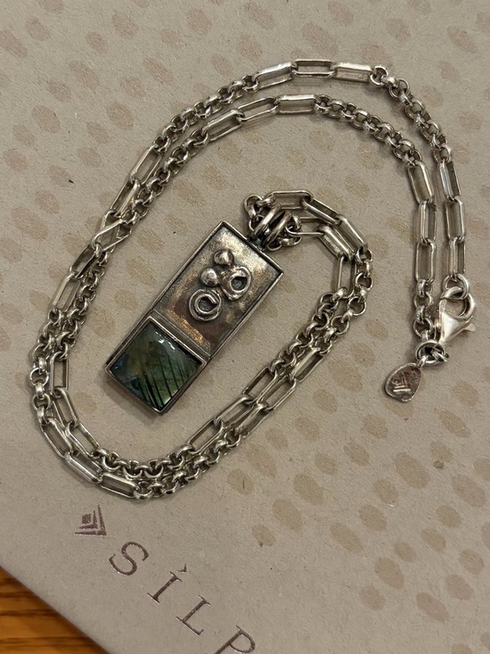 Silpada Jewelry - Vintage Silpada Sterling Silver and Labradorite Pendant “Timeless” Necklace